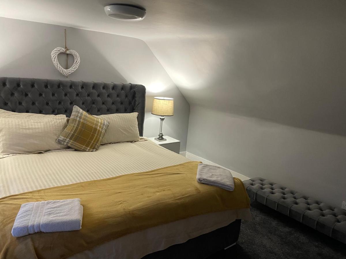 Commercial Hotel Insch Экстерьер фото