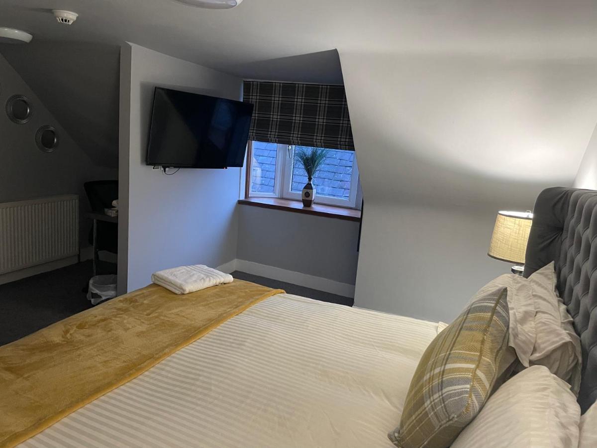 Commercial Hotel Insch Экстерьер фото