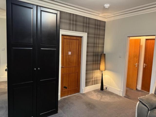 Commercial Hotel Insch Экстерьер фото